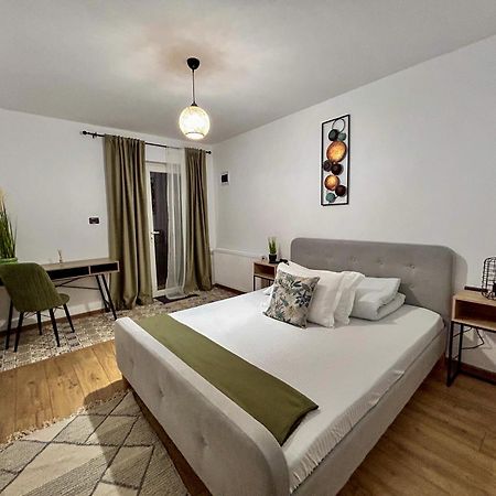 Casa Irinei Hotel Пояна Марулуй Екстериор снимка