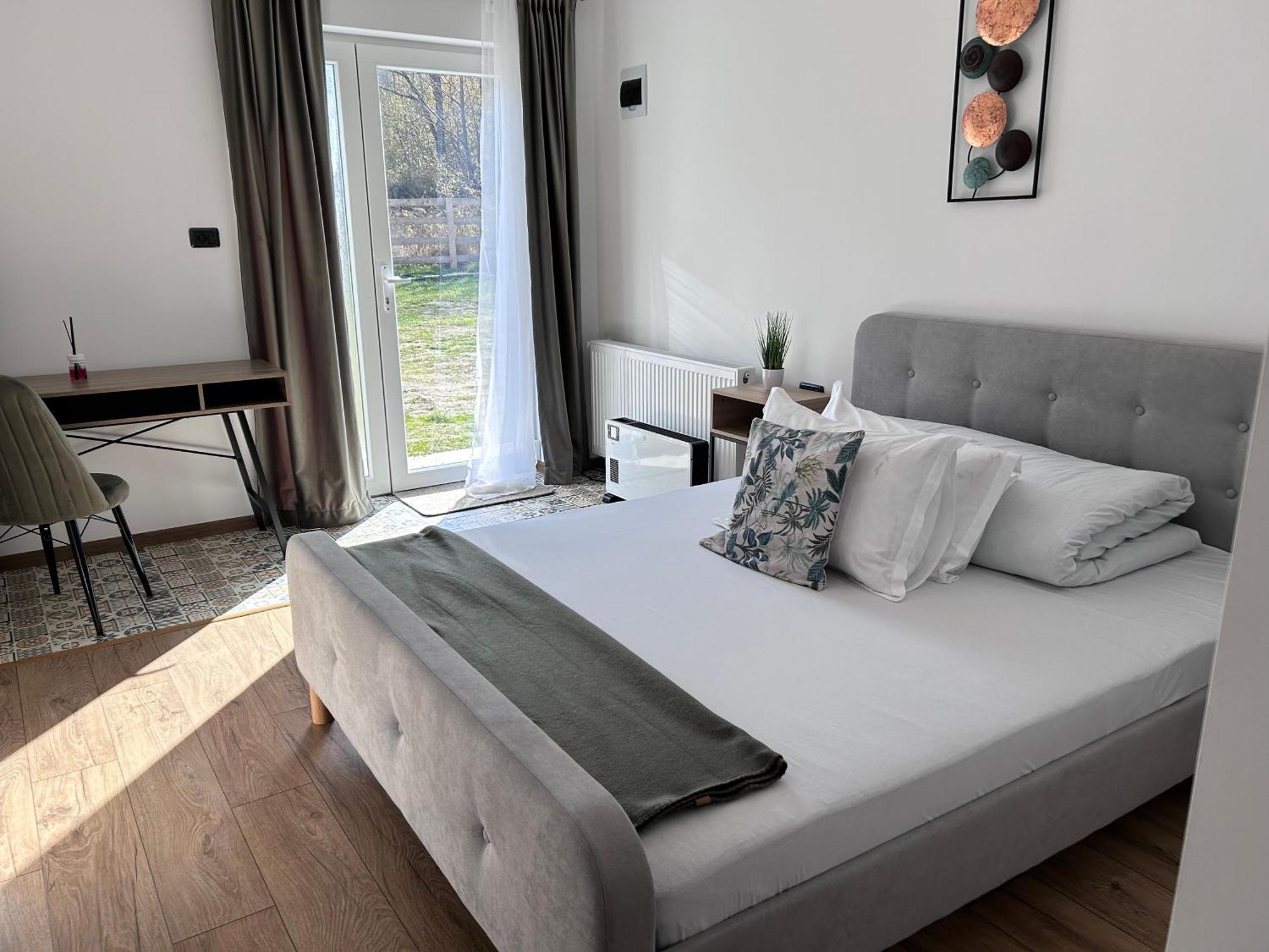 Casa Irinei Hotel Пояна Марулуй Екстериор снимка